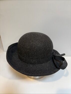 Women's Dark Gray Wool Bow Cloche Hat